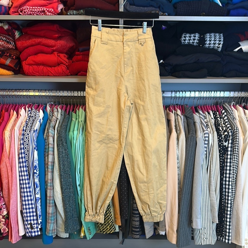 I.Am.Gia tan elastic waistband with belt loops 2 pocket jogger pants size XS